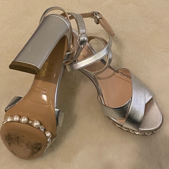 Nicholas Kirkwood Silver Leather Sandals - Picture 2 of 4